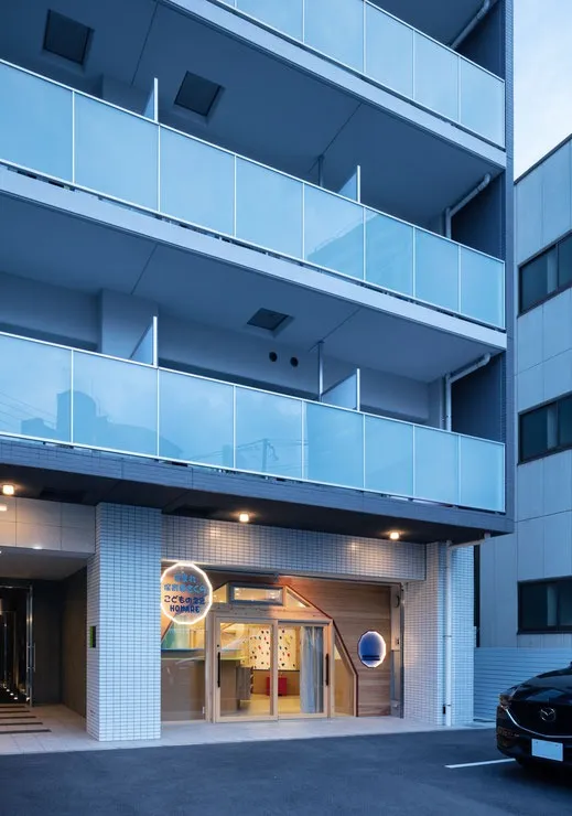 マンションの1Fにあります